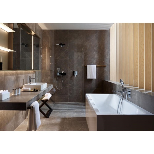 Смеситель hansgrohe Metropol для ванны настенный скрытый с рычаговой рукояткой 32545000, хром