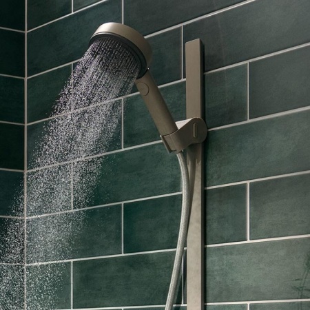 Держатель ручного душа hansgrohe WallStoris Planet Edition с креплением на штангу и регулировкой высоты 28918210, песок