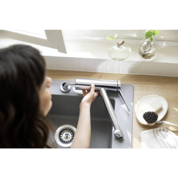 Смеситель для кухонной мойки hansgrohe Zesis M33 160, с поворотным изливом, для установки перед окном 74805000, хром