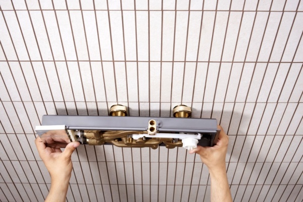 Душевая стойка Hansgrohe Raindance Alive S Showerpipe 300 24582670 матовый черный